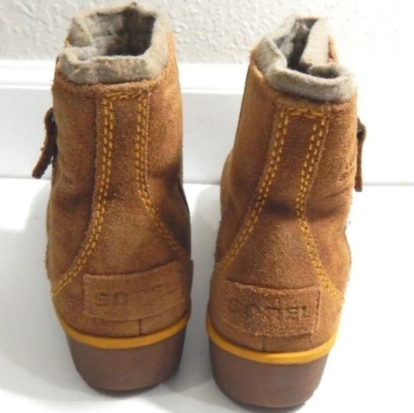 Sorel Meadow Waterproof Suede Boots - Picture 5 of 6